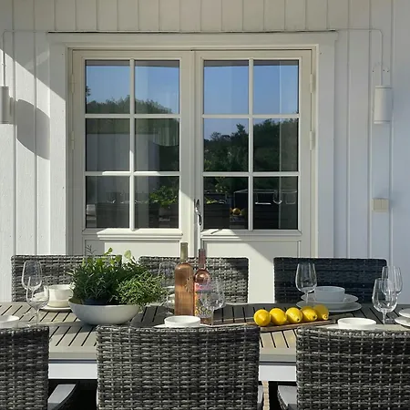 Lovely Summer House Near Risor With Boat * Sondeled