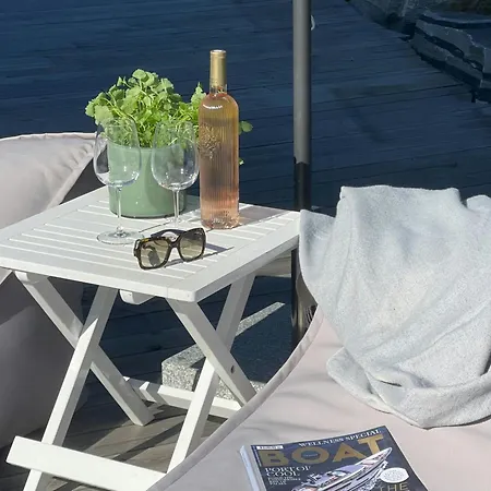 Lovely Summer House Near Risor With Boat Sondeled