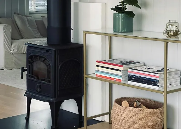 Lovely Summer House Near Risor With Boat Feriehus *