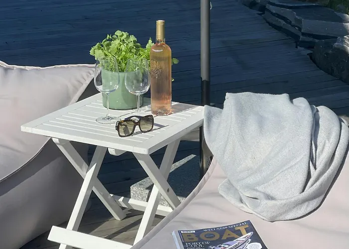 Lovely Summer House Near Risor With Boat Sondeled