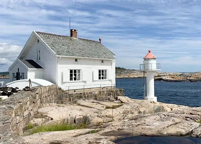 Lovely Summer House Near Risor With Boat Сasa de vacaciones *