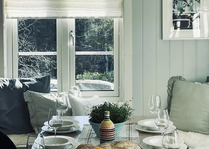 Сasa de vacaciones Lovely Summer House Near Risor With Boat Sondeled